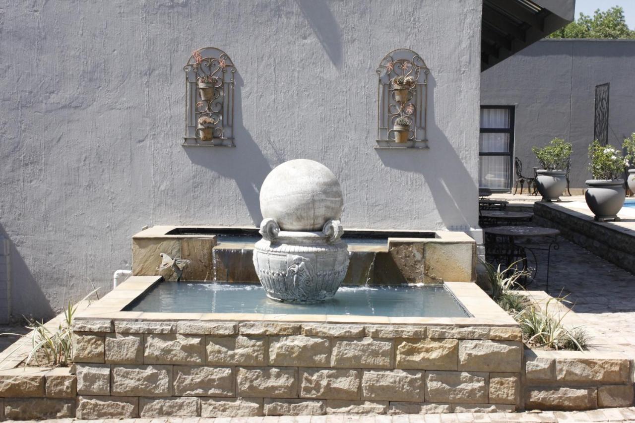 الشقق الفندقية كرونستادفي  Le Grant Guesthhouse المظهر الخارجي الصورة