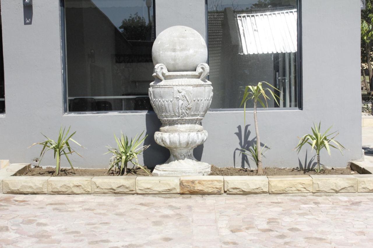 الشقق الفندقية كرونستادفي  Le Grant Guesthhouse المظهر الخارجي الصورة